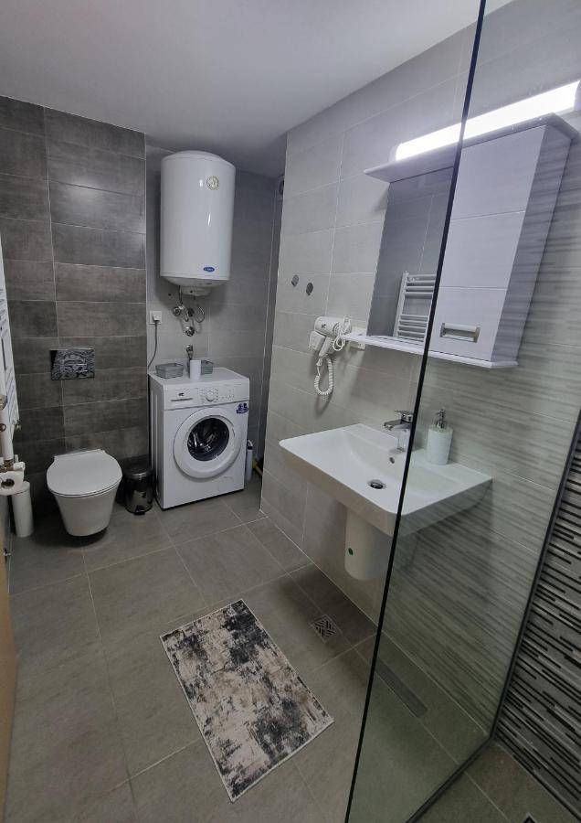 Modern & Trendy Apartment Skopje Exterior photo