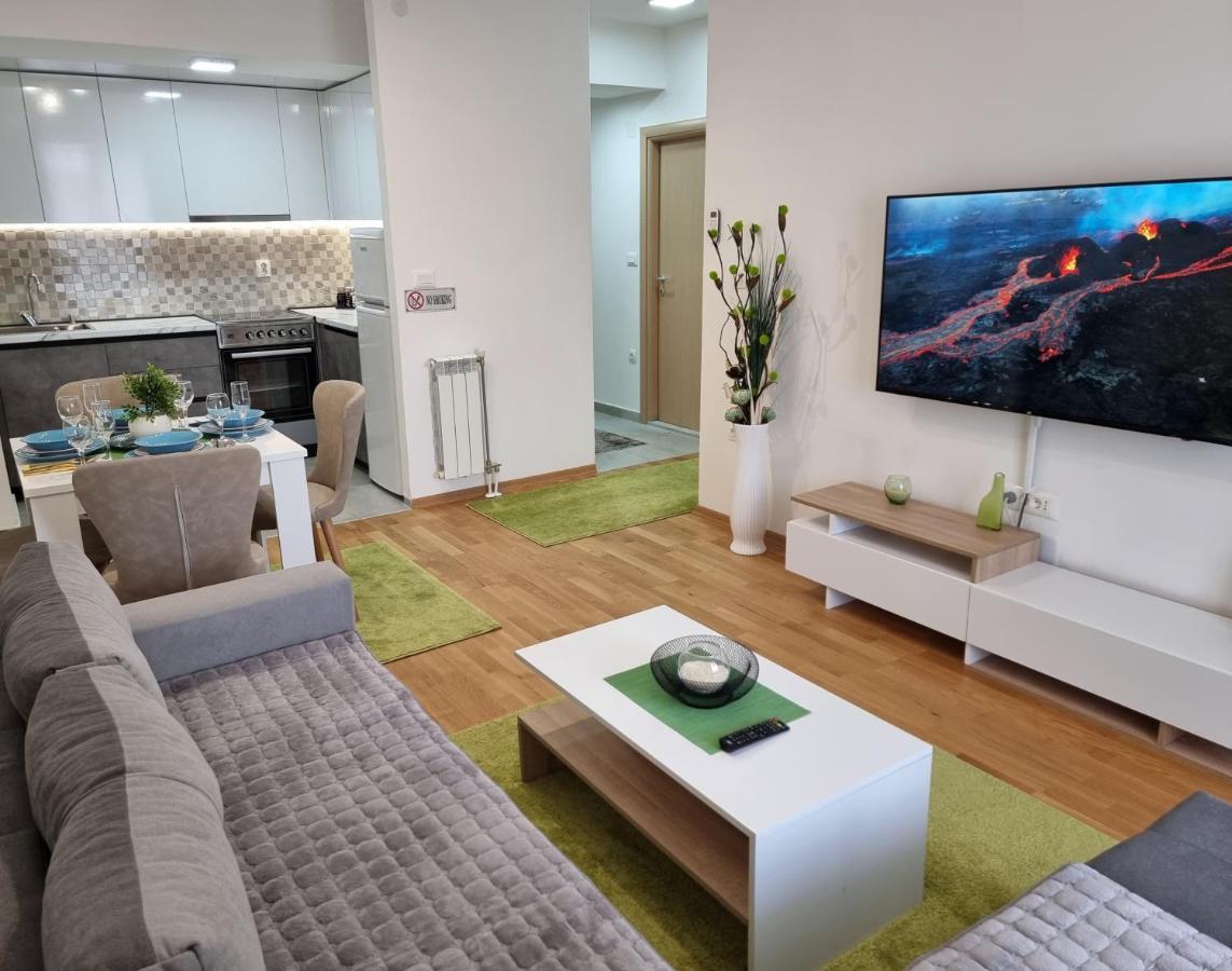 Modern & Trendy Apartment Skopje Exterior photo